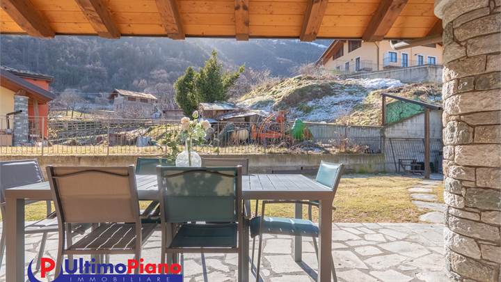 Villa singola a pochi minuti da Aosta