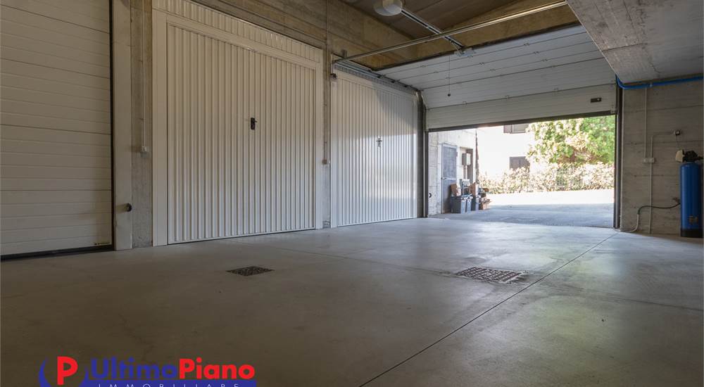 CORSIA GARAGES