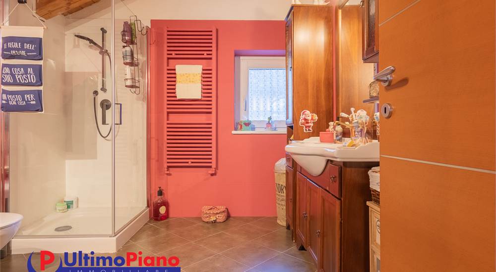 bagno primo piano
