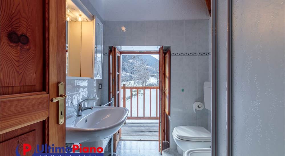 BAGNO SECONDO PIANO