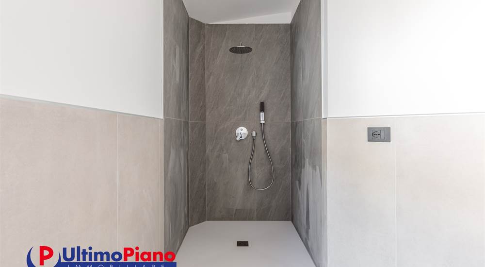 BAGNO PRIMO PIANO